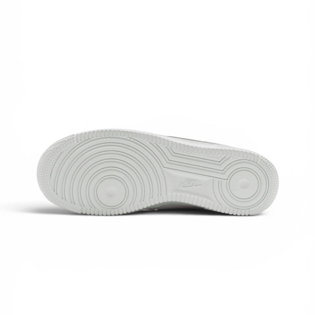 Tenis Nike W Air Force 1 07 SE IO4837 100 - Latyce