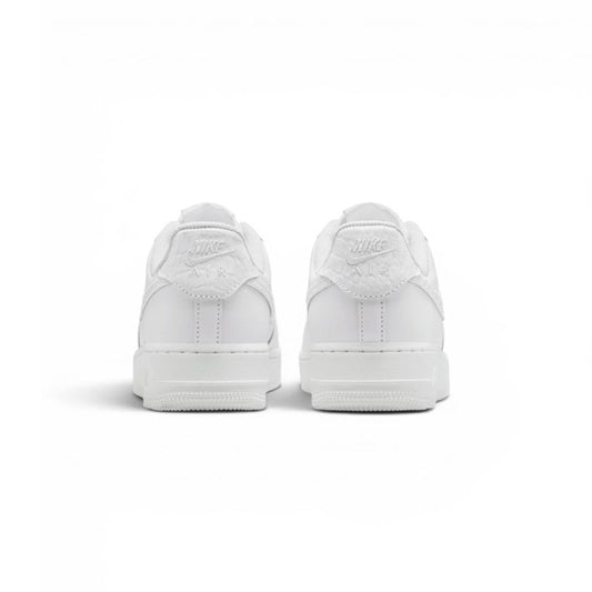 Tenis Nike W Air Force 1 07 SE IO4837 100 - Latyce